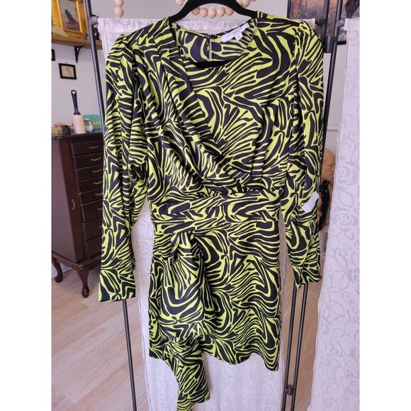 Rent the runway size 4 low cut ronny kobo zebra print green dress ruffle animal - Picture 5 of 9